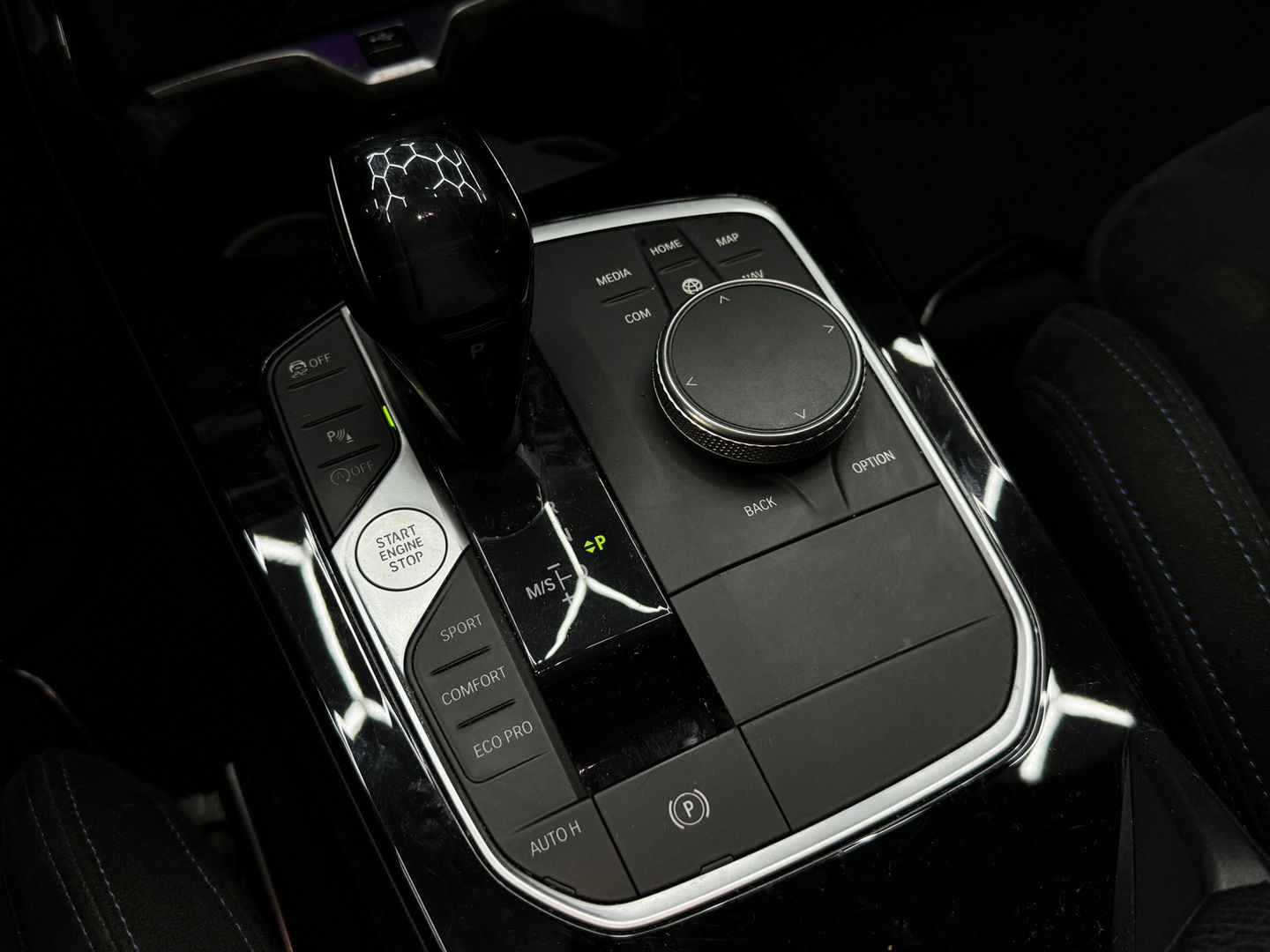 BMW 1-serie 118i High Executive M Sport Pano|M Seat|Sfeer