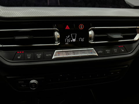 BMW 1-serie 118i High Executive M Sport Pano|M Seat|Sfeer