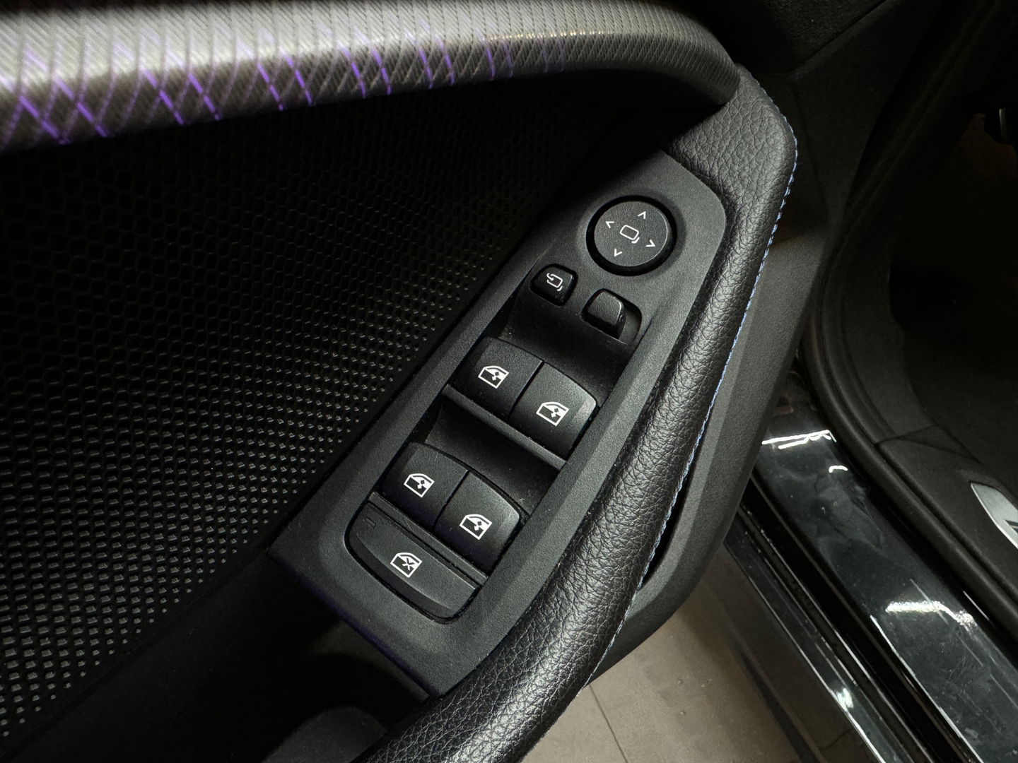 BMW 1-serie 118i High Executive M Sport Pano|M Seat|Sfeer