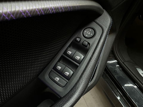 BMW 1-serie 118i High Executive M Sport Pano|M Seat|Sfeer