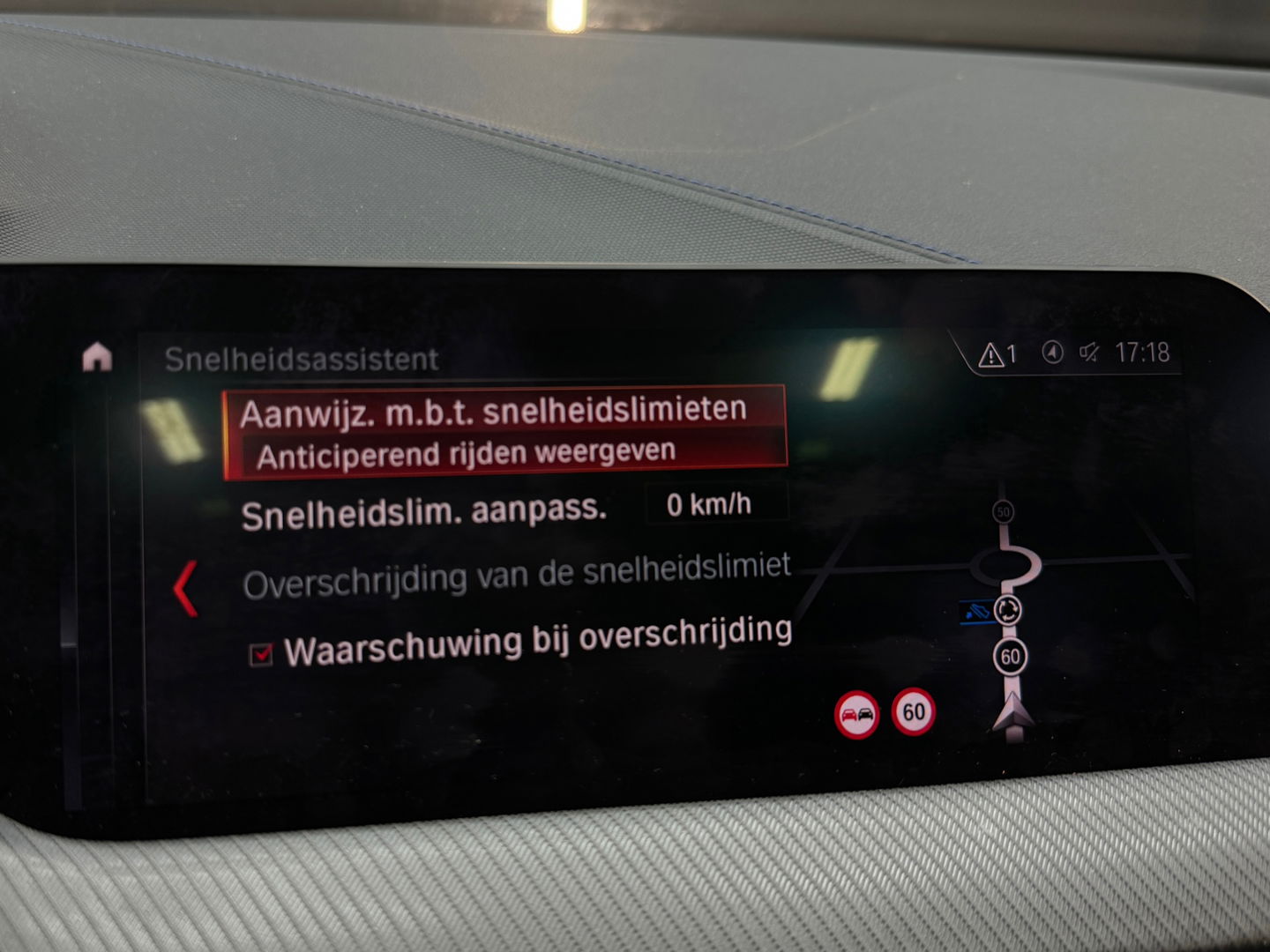 BMW 1-serie 118i High Executive M Sport Pano|M Seat|Sfeer