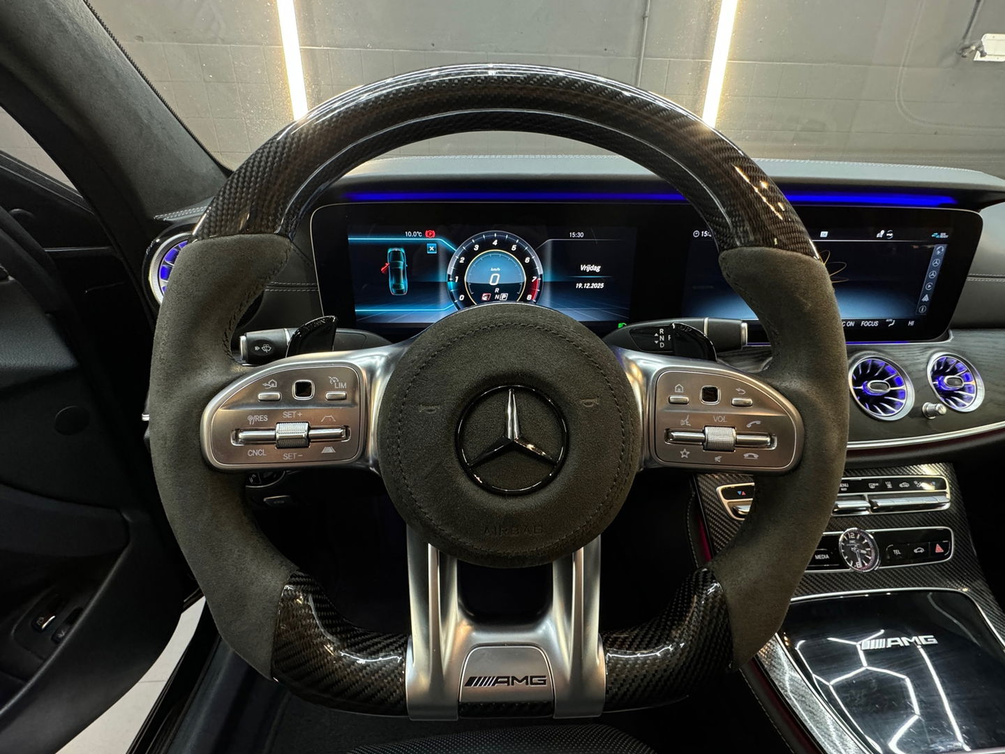 Mercedes-Benz E-Klasse AMG 63 S 4M Premium+ Pano|Ceramic|HuD