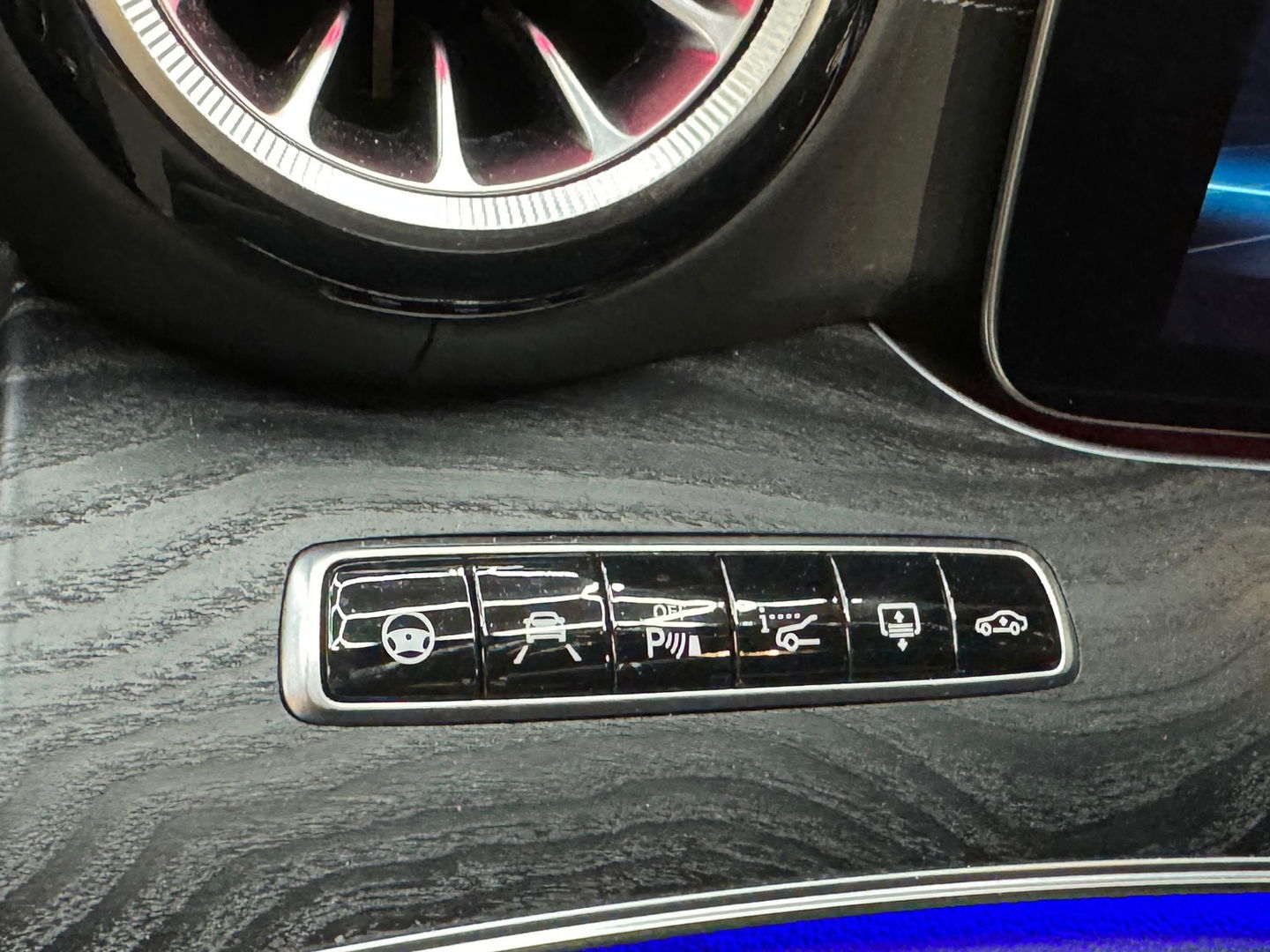 Mercedes-Benz E-Klasse AMG 63 S 4M Premium+ Pano|Ceramic|HuD