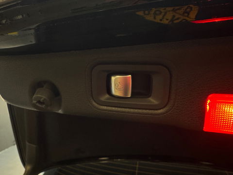 Mercedes-Benz E-Klasse AMG 63 S 4M Premium+ Pano|Ceramic|HuD