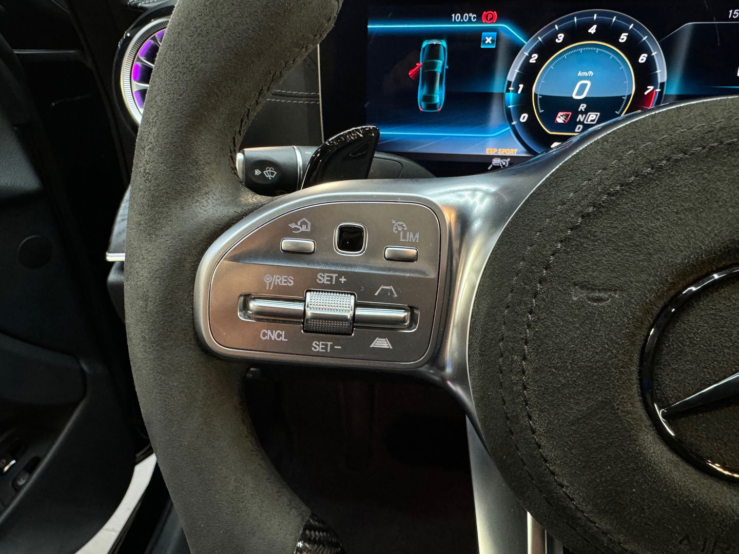 Mercedes-Benz E-Klasse AMG 63 S 4M Premium+ Pano|Ceramic|HuD