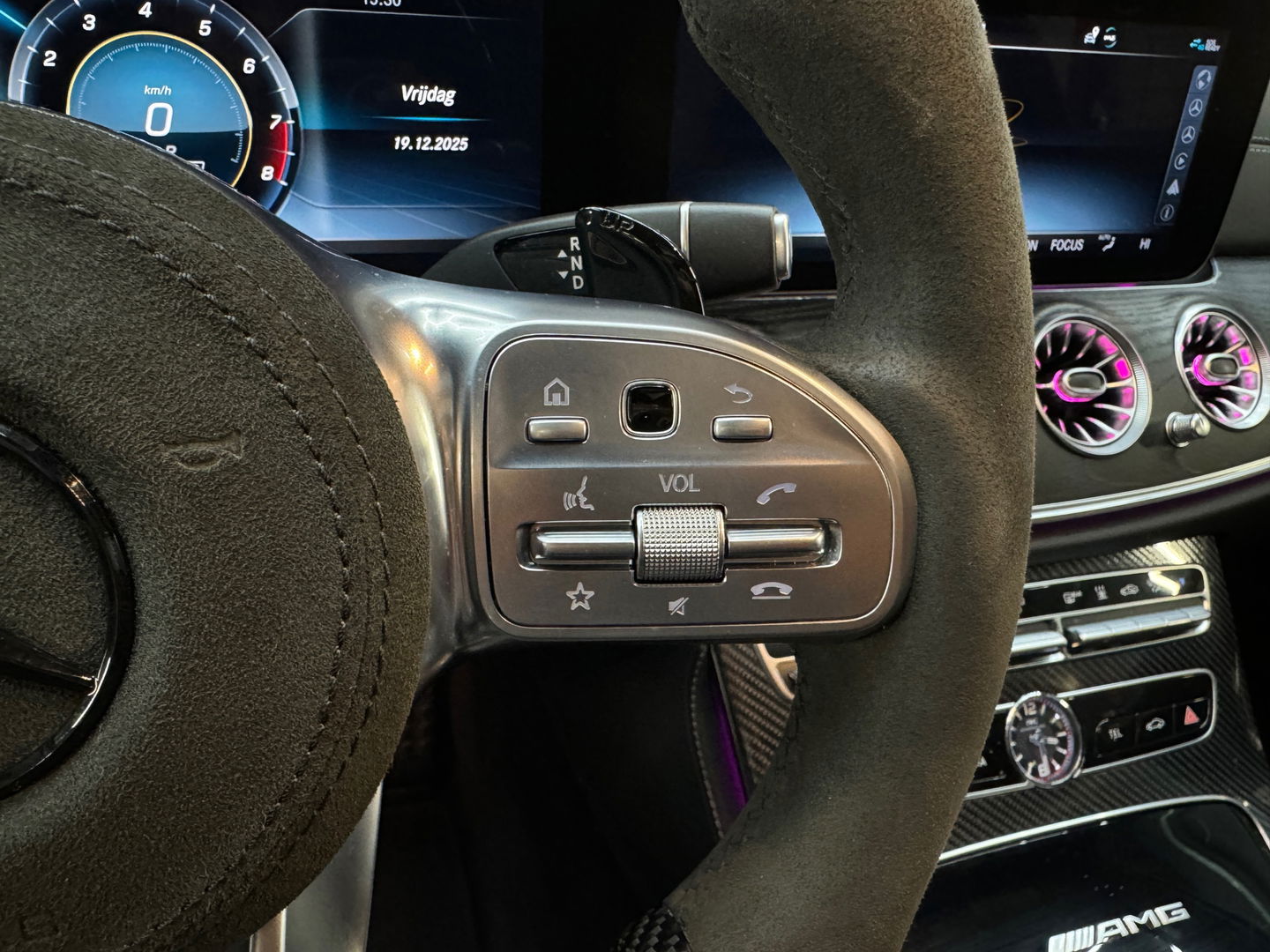 Mercedes-Benz E-Klasse AMG 63 S 4M Premium+ Pano|Ceramic|HuD