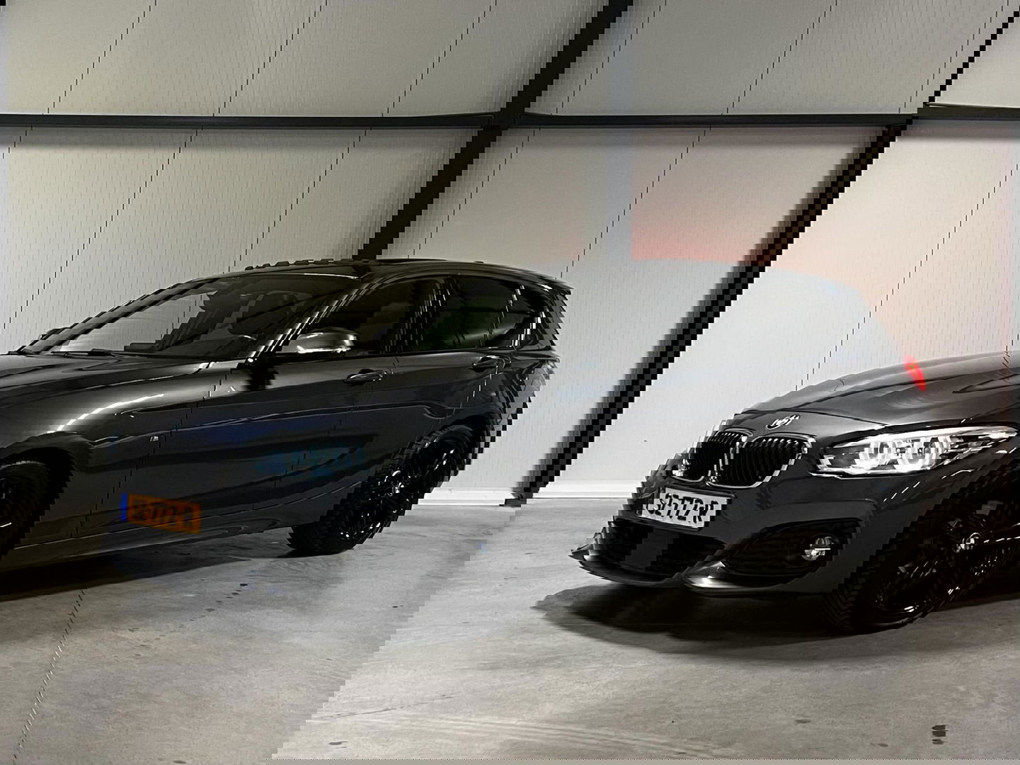 BMW 1 Serie 118i M-Sport Pano Leer H&K Shadow High Executive