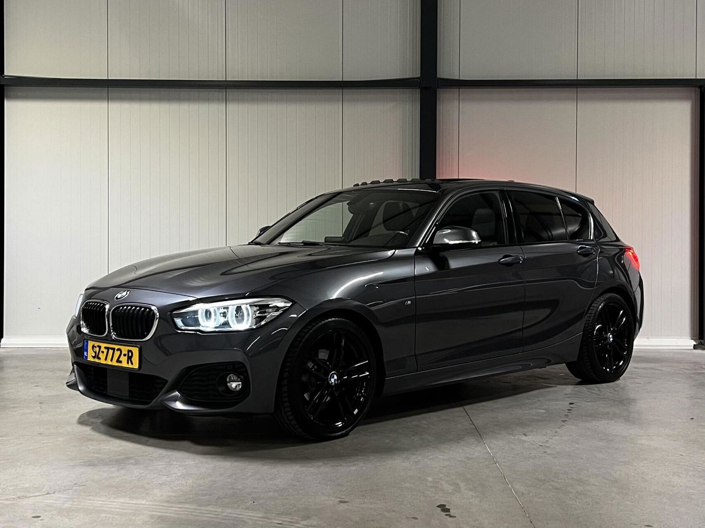 BMW 1 Serie 118i M-Sport Pano Leer H&K Shadow High Executive