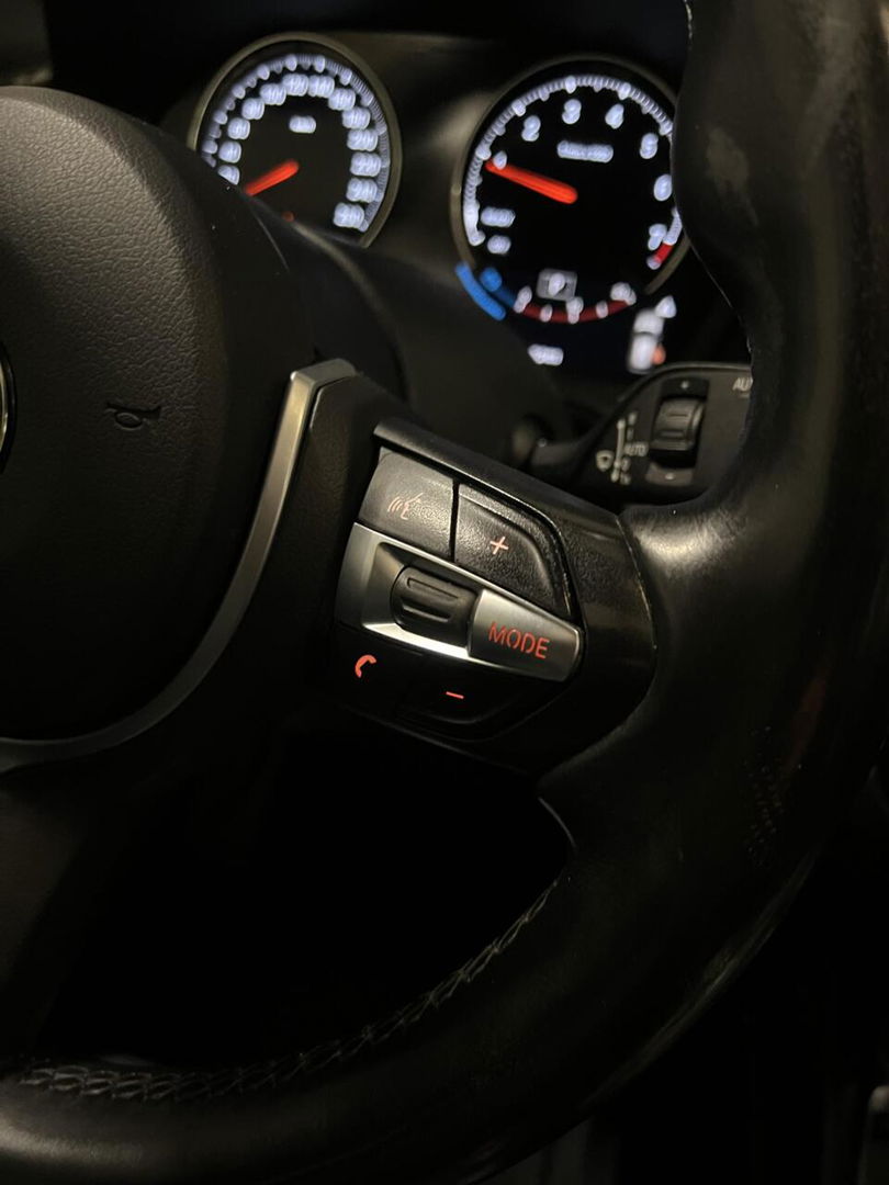 BMW 1 Serie 118i M-Sport Pano Leer H&K Shadow High Executive