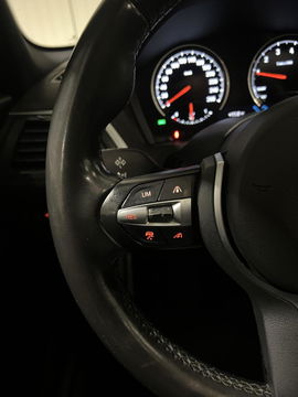 BMW 1 Serie 118i M-Sport Pano Leer H&K Shadow High Executive