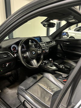 BMW 1 Serie 118i M-Sport Pano Leer H&K Shadow High Executive