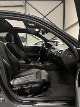 BMW 1 Serie 118i M-Sport Pano Leer H&K Shadow High Executive