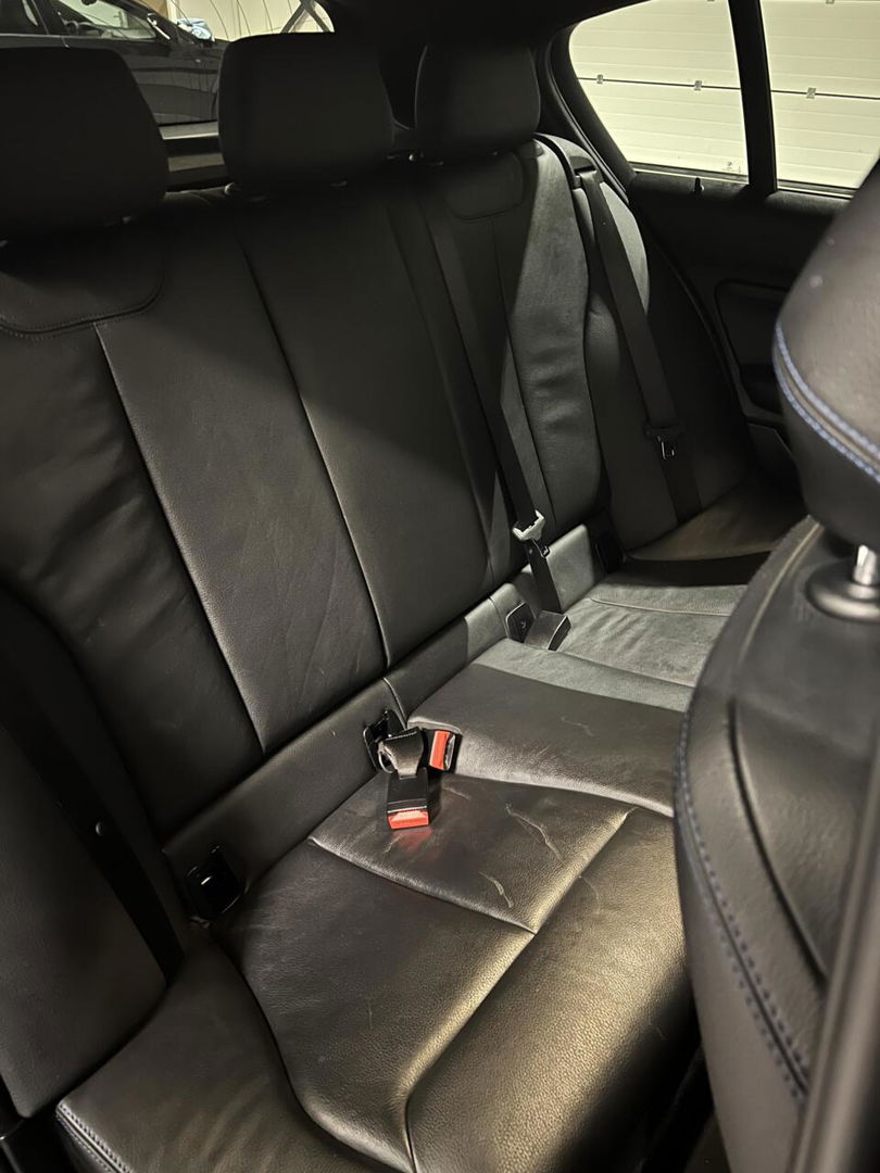 BMW 1 Serie 118i M-Sport Pano Leer H&K Shadow High Executive