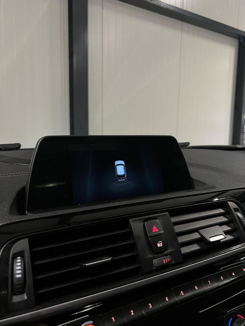 BMW 1 Serie 118i M-Sport Pano Leer H&K Shadow High Executive