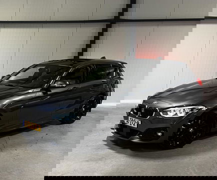 BMW 1 Serie 118i M-Sport Pano Leer H&K Shadow High Executive