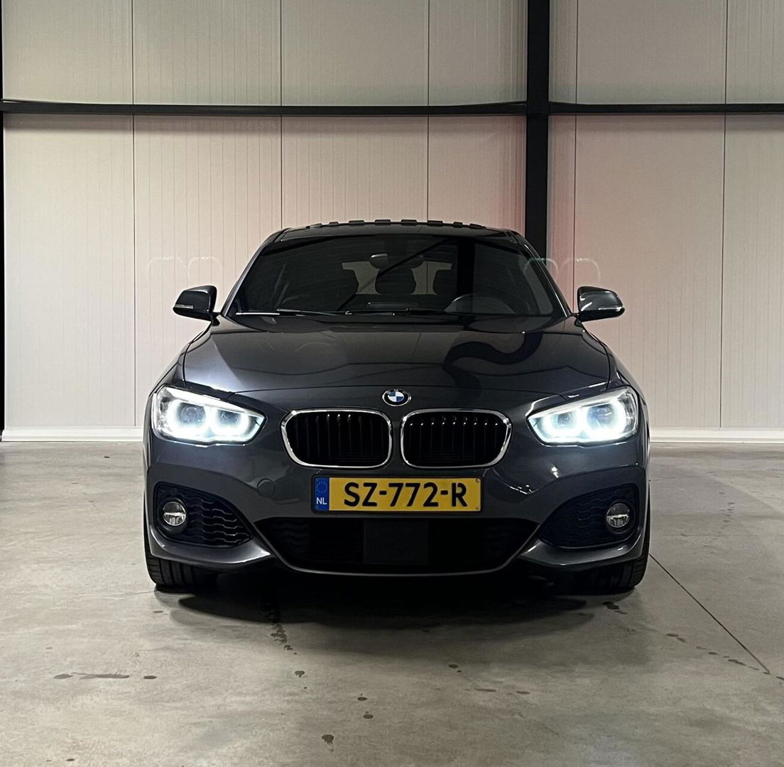 BMW 1 Serie 118i M-Sport Pano Leer H&K Shadow High Executive