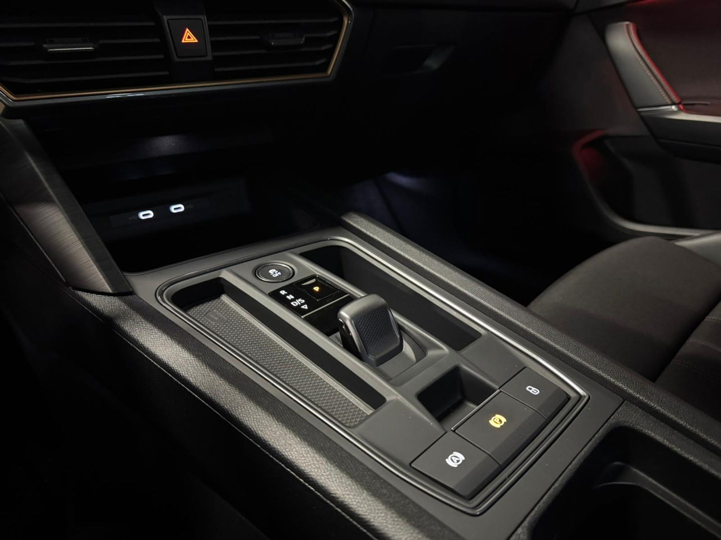 CUPRA Formentor 1.4 e-Hybrid VZ Performance PANO KEYLESS VOL'