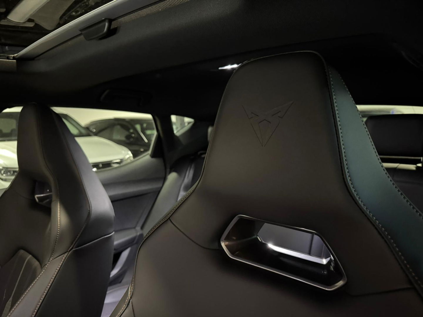 CUPRA Formentor 1.4 e-Hybrid VZ Performance PANO KEYLESS VOL'