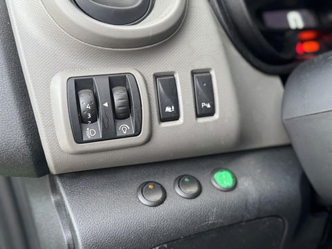 Renault Trafic 1.6 dCi T29 L2H1 Comfort Energy AIRCO / CRUISE CONTROLE / NAVI / TREKHAAK / EURO 6