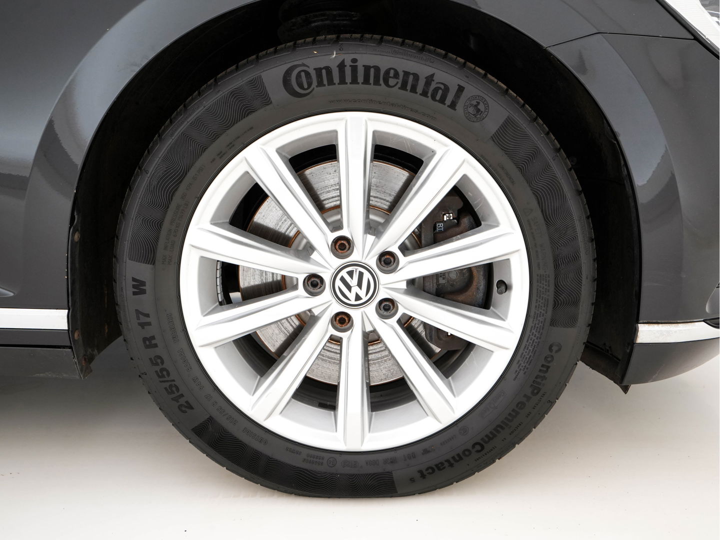 Volkswagen Passat Variant 2.0 BiTDI 4Motion Highline (INCL-BTW) Aut. *PANO | ADAPTIVE-CRUISE | DIGI-COCKPIT | NAVI-FULLMAP | LEATHER-ALCANTARA | FULL-LED | ERGONOMIC-COMFORTSEATS | KEYLESS | ECC | PARKPILOT | TOWBAR | 17''ALU*