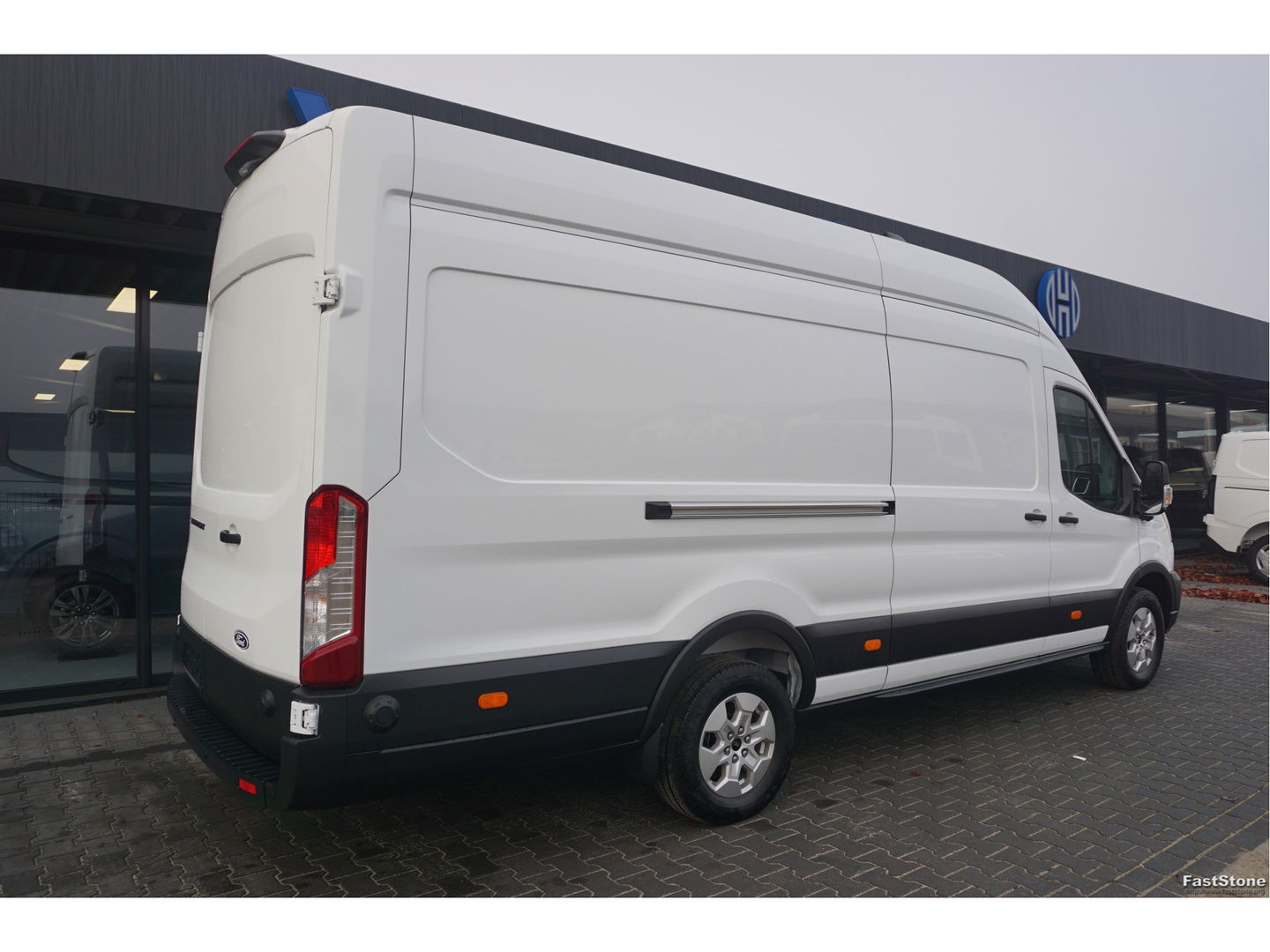 Ford Transit 350L 130PK L4H3 BPM VRIJ!! Navi, 360° Camera, Adap. Cruise, LM Velg!! NR. A153