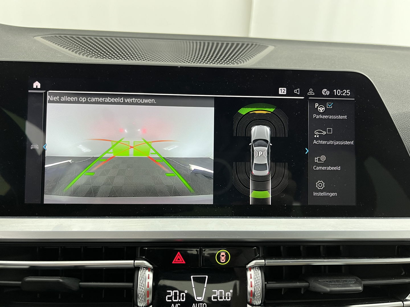 BMW 3-serie 330e M-Sportpack High Executive Performance Pack (INCL-BTW) *HEAD-UP | FULL-LEATHER | FULL-LED | HIFI-SOUND | CAMERA | HEATED-SPORTSEATS | CARPLAY | DIGI-COCKPIT | NAVI-FULLMAP | AMBIENT-LIGHT | ECC | PDC | CRUISE | 19''ALU*