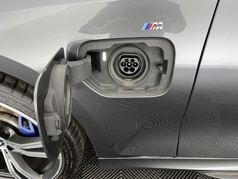 BMW 3-serie 330e M-Sportpack High Executive Performance Pack (INCL-BTW) *HEAD-UP | FULL-LEATHER | FULL-LED | HIFI-SOUND | CAMERA | HEATED-SPORTSEATS | CARPLAY | DIGI-COCKPIT | NAVI-FULLMAP | AMBIENT-LIGHT | ECC | PDC | CRUISE | 19''ALU*