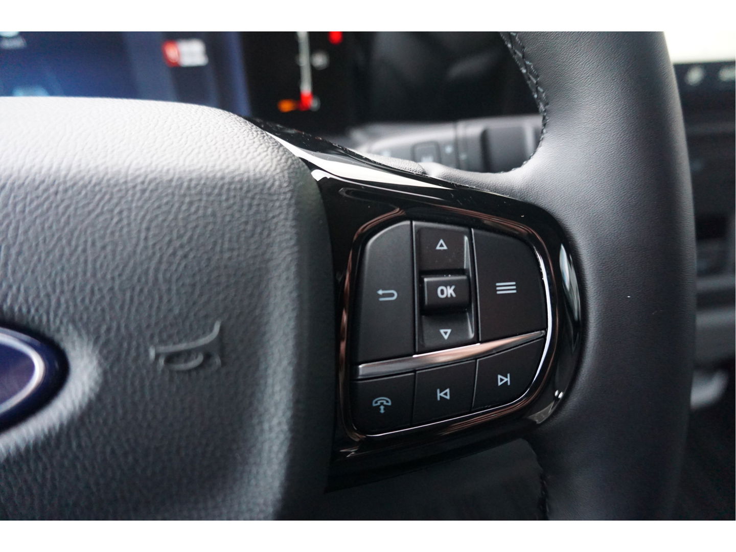 Ford Transit Custom 320L 170PK Limited AUT BPM VRIJ!! Navi, Cam, Adap. Cruise, 17" LM, LED!! NR. 335.