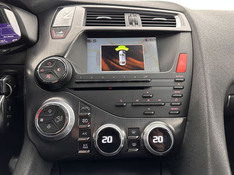 Citroën DS5 2.0 Hybrid4 Business Executive AWD Aut. *PANO | XENON | LEATHER | MEMORY-PACK | NAVI-FULLMAP | KEYLESS | CAMERA | HEAD-UP | MASSAGE | CRUISE | SPORT-SEATS | TOWBAR | 17"ALU*