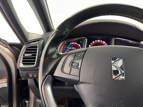 Citroën DS5 2.0 Hybrid4 Business Executive AWD Aut. *PANO | XENON | LEATHER | MEMORY-PACK | NAVI-FULLMAP | KEYLESS | CAMERA | HEAD-UP | MASSAGE | CRUISE | SPORT-SEATS | TOWBAR | 17"ALU*