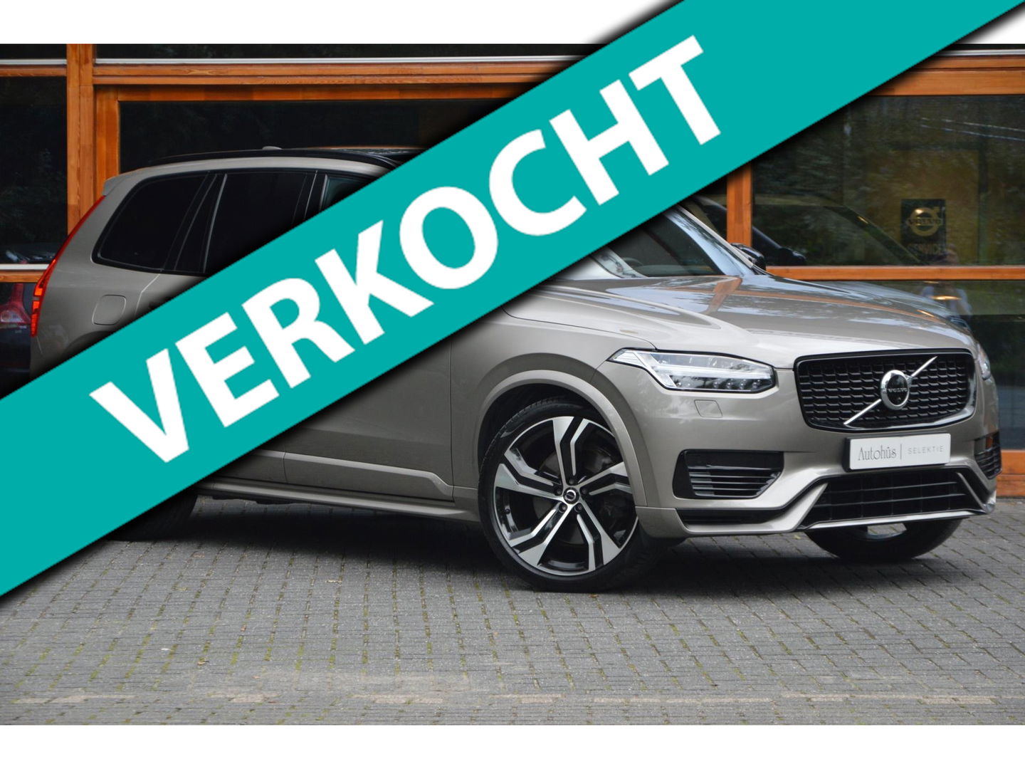 Volvo XC90 T8 Long range AWD R-Design | Luchtvering | 360° Camera | Trekhaak 2400 kg| Pilot-Assist | Stuur Stoel Verwarmd |