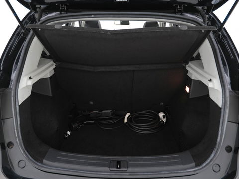 MG ZS EV Luxury 45 kWh { SOH-90%} (INCL-BTW) *PANO | LEATHER | CCS-FASTLOADER | KEYLESS | NAVI-FULLMAP | ADAPTIVE-CRUISE | CAMERA | CARPLAY | DAB | LANE-ASSIST | SPORT-SEATS | 17"ALU*