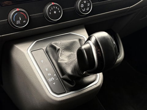 Volkswagen Transporter 2.0 TDI L2H1 30 DC Bulli 199PK | LEDER | LED | ADAPTIVE CRUISE