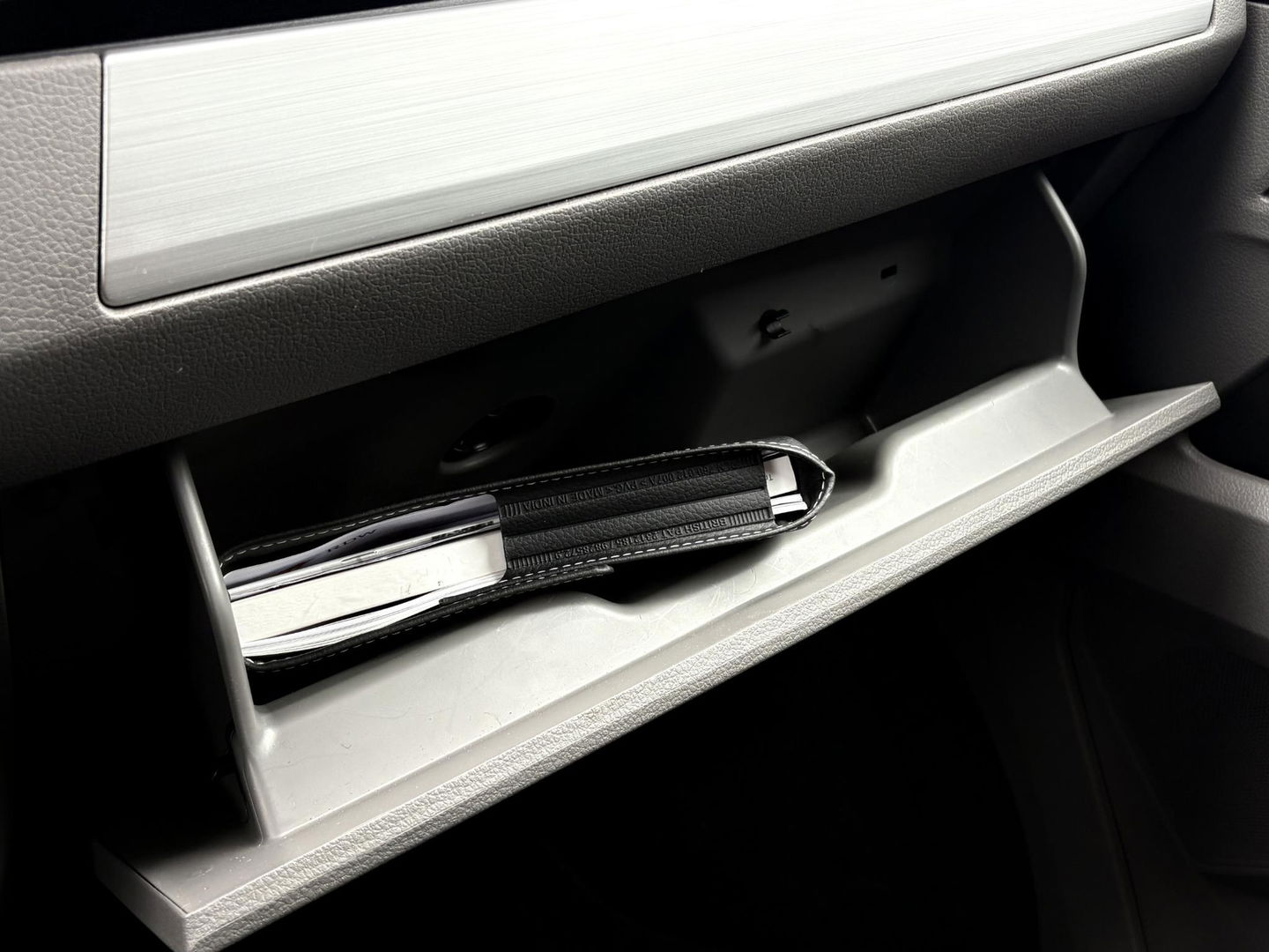 Volkswagen Transporter 2.0 TDI L2H1 30 DC Bulli 199PK | LEDER | LED | ADAPTIVE CRUISE