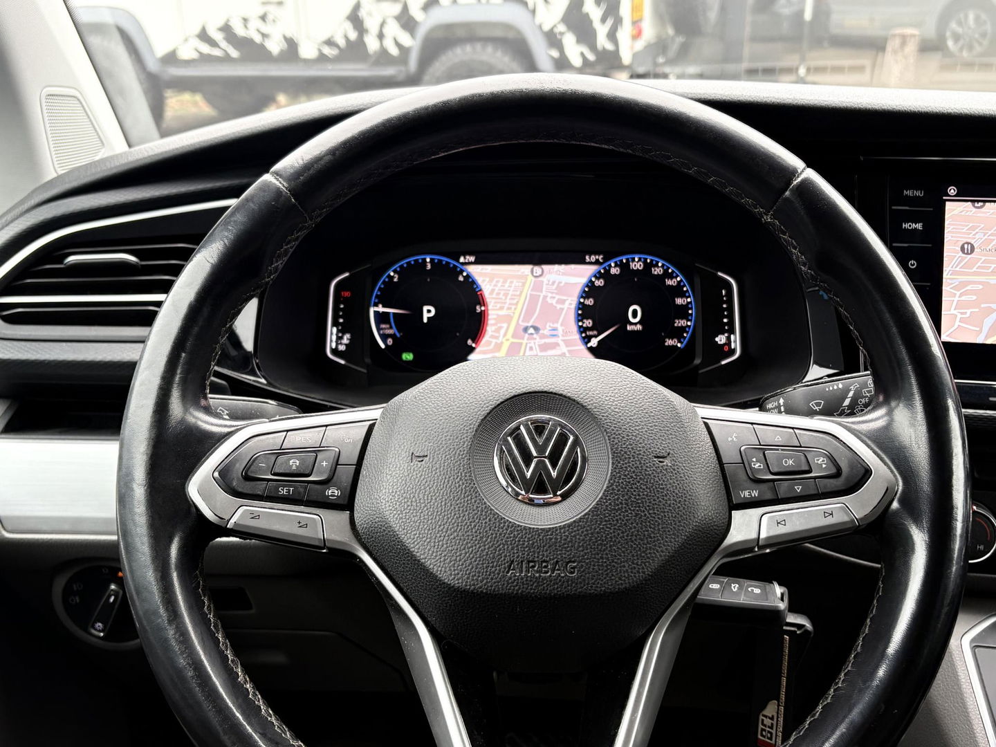 Volkswagen Transporter 2.0 TDI L2H1 30 DC Bulli 199PK | LEDER | LED | ADAPTIVE CRUISE