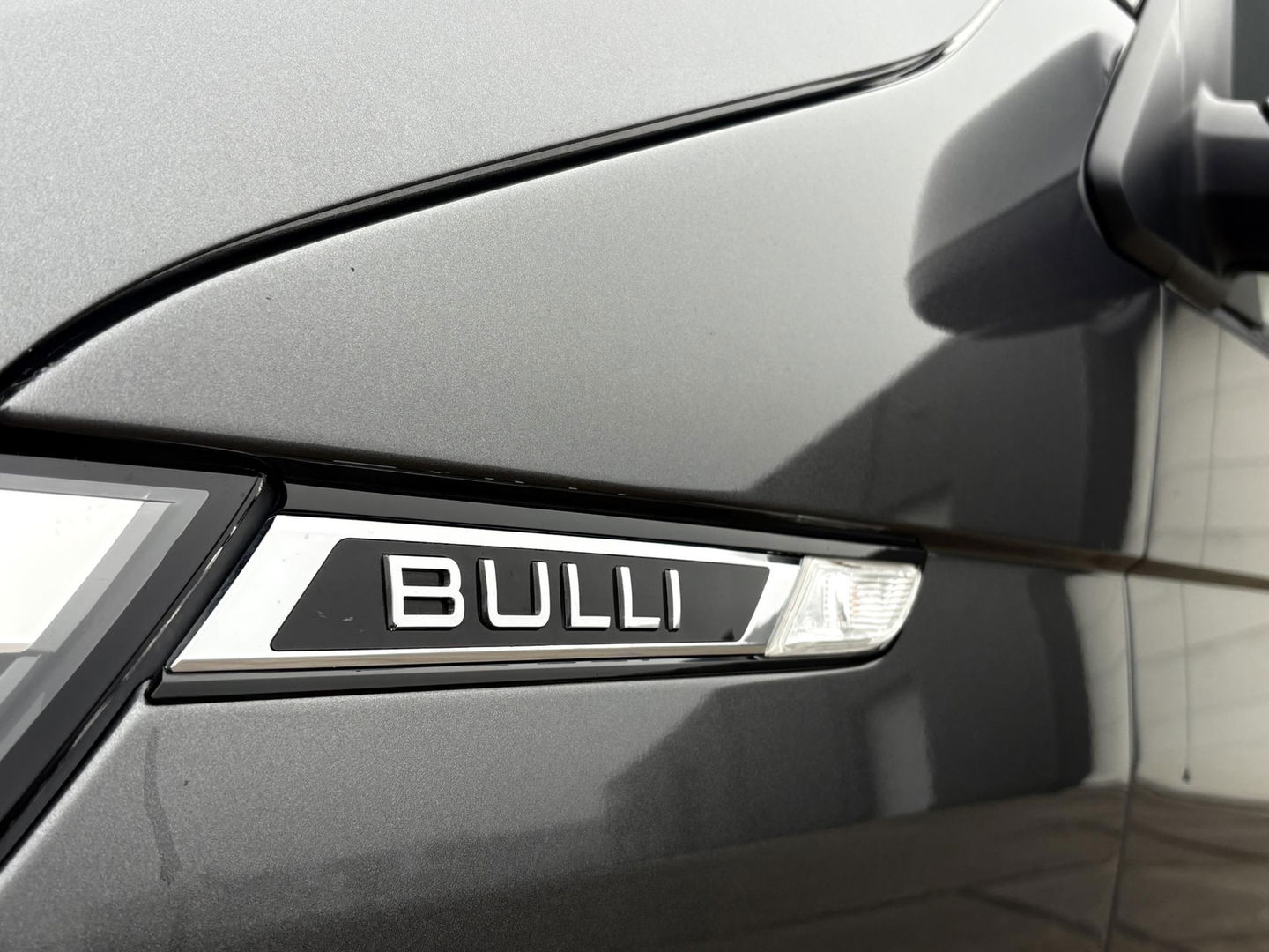 Volkswagen Transporter 2.0 TDI L2H1 30 DC Bulli 199PK | LEDER | LED | ADAPTIVE CRUISE