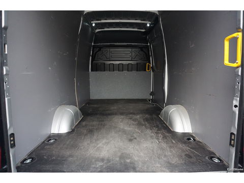 Iveco Daily 35S21 3.0 Hi-Matic L2H2 352L AUT BPM VRIJ!! Navi, Camera, Luchtvering, 3.5T Trekhaak, LED, LM!! NR.