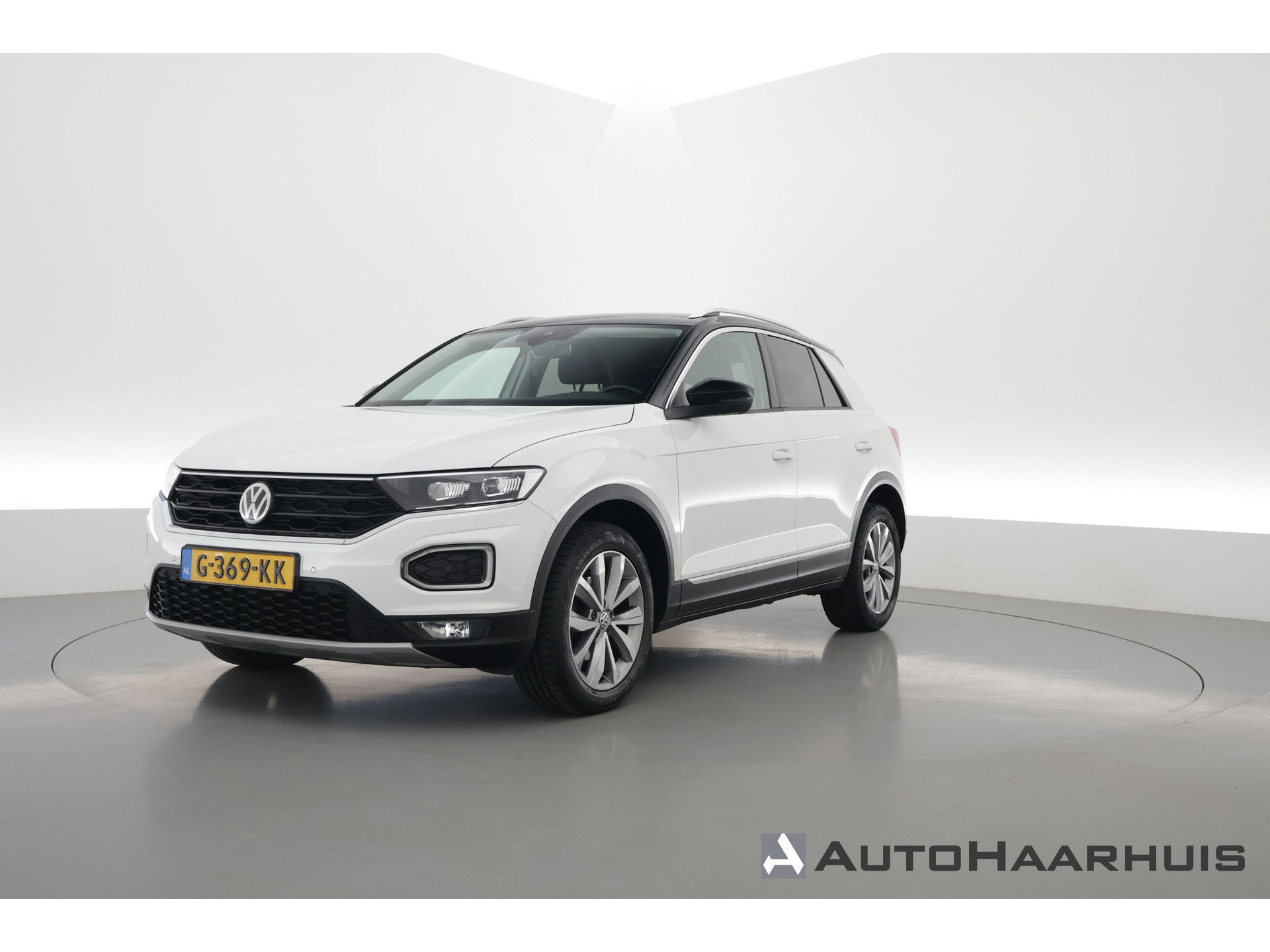 Volkswagen T-Roc 1.0 TSI Sport | Trekhaak | CarPlay | Adapt. Cruise | LED | Camera | Stoelverw. | PDC V+A | Navi