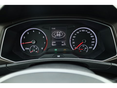 Volkswagen T-Roc 1.0 TSI Sport | Trekhaak | CarPlay | Adapt. Cruise | LED | Camera | Stoelverw. | PDC V+A | Navi