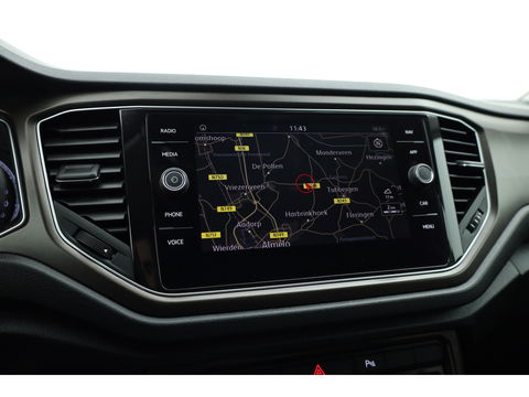 Volkswagen T-Roc 1.0 TSI Sport | Trekhaak | CarPlay | Adapt. Cruise | LED | Camera | Stoelverw. | PDC V+A | Navi