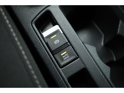 Volkswagen T-Roc 1.0 TSI Sport | Trekhaak | CarPlay | Adapt. Cruise | LED | Camera | Stoelverw. | PDC V+A | Navi