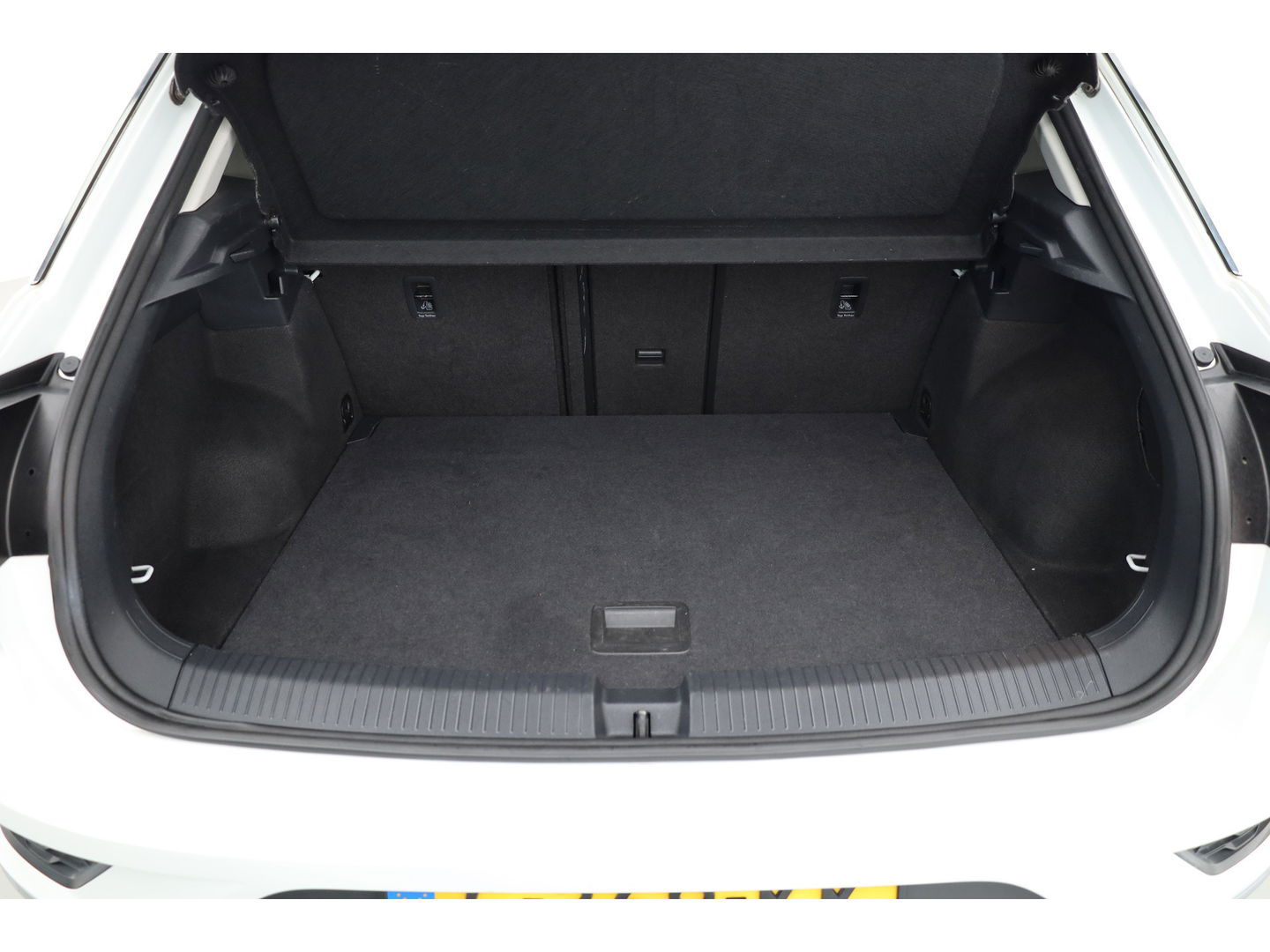 Volkswagen T-Roc 1.0 TSI Sport | Trekhaak | CarPlay | Adapt. Cruise | LED | Camera | Stoelverw. | PDC V+A | Navi