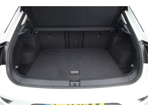 Volkswagen T-Roc 1.0 TSI Sport | Trekhaak | CarPlay | Adapt. Cruise | LED | Camera | Stoelverw. | PDC V+A | Navi