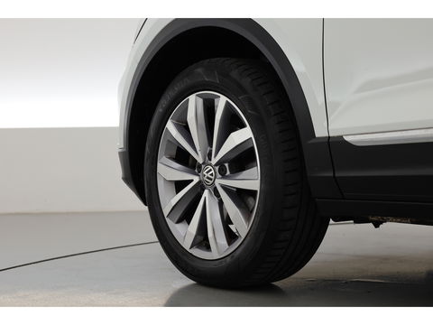 Volkswagen T-Roc 1.0 TSI Sport | Trekhaak | CarPlay | Adapt. Cruise | LED | Camera | Stoelverw. | PDC V+A | Navi