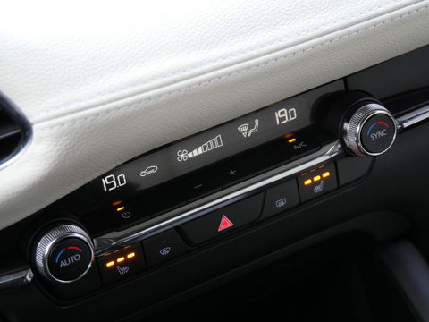 Mazda 3 2.0 150PK SPORTIVE/ LEER/ BOSE/ 18INCH/ NL-AUTO