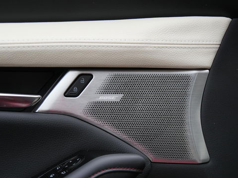 Mazda 3 2.0 150PK SPORTIVE/ LEER/ BOSE/ 18INCH/ NL-AUTO