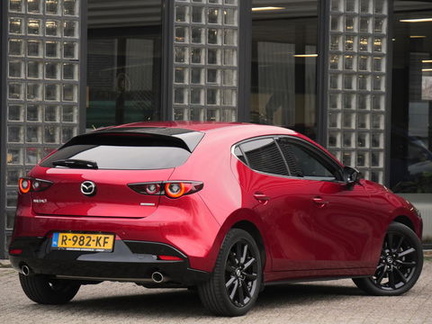 Mazda 3 2.0 150PK SPORTIVE/ LEER/ BOSE/ 18INCH/ NL-AUTO