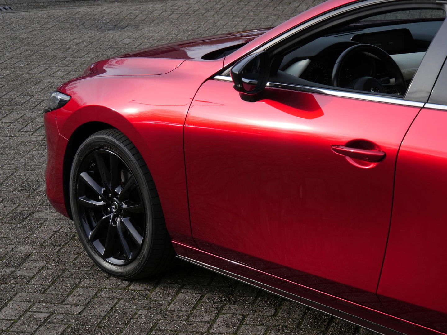 Mazda 3 2.0 150PK SPORTIVE/ LEER/ BOSE/ 18INCH/ NL-AUTO