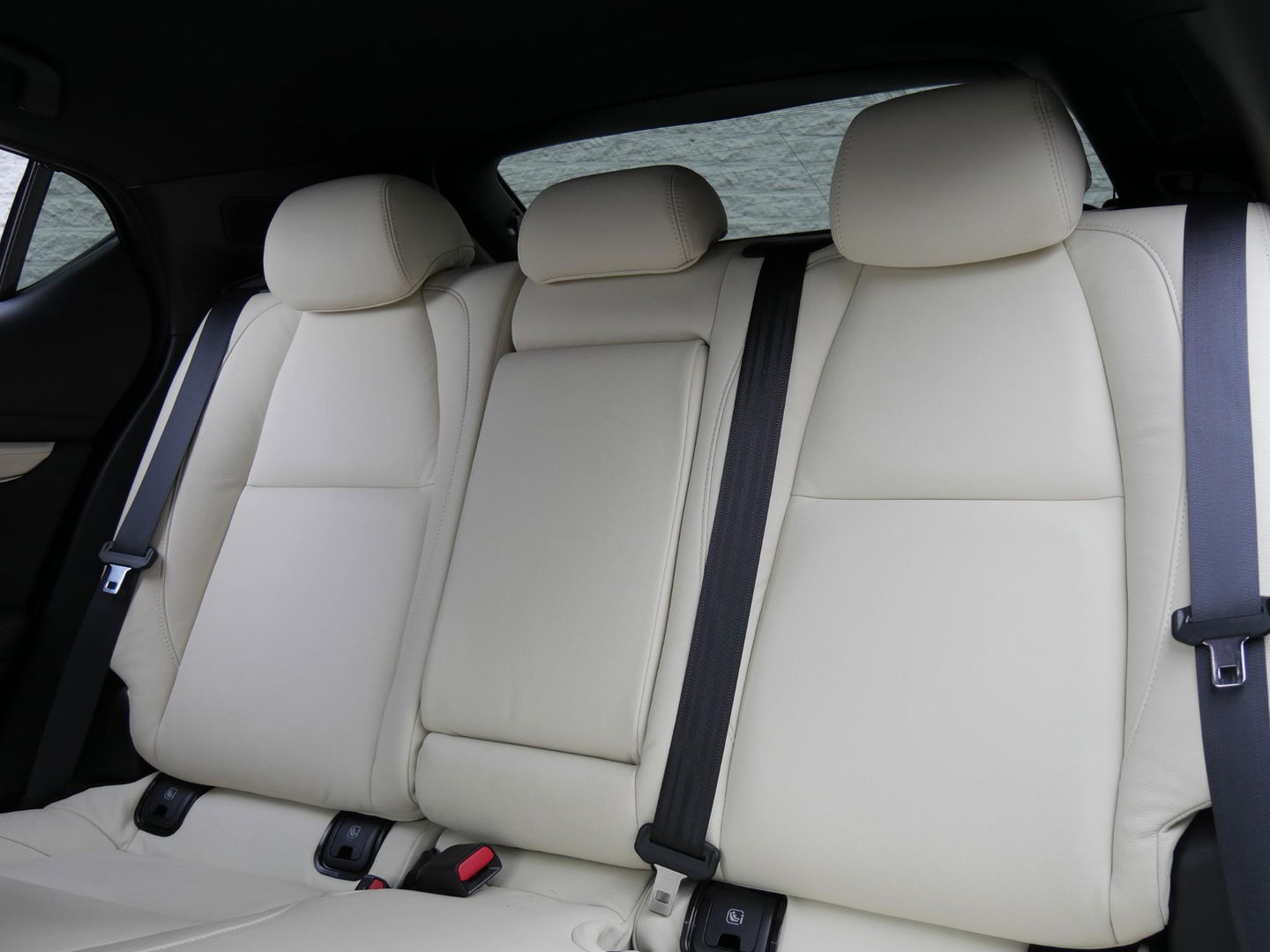 Mazda 3 2.0 150PK SPORTIVE/ LEER/ BOSE/ 18INCH/ NL-AUTO