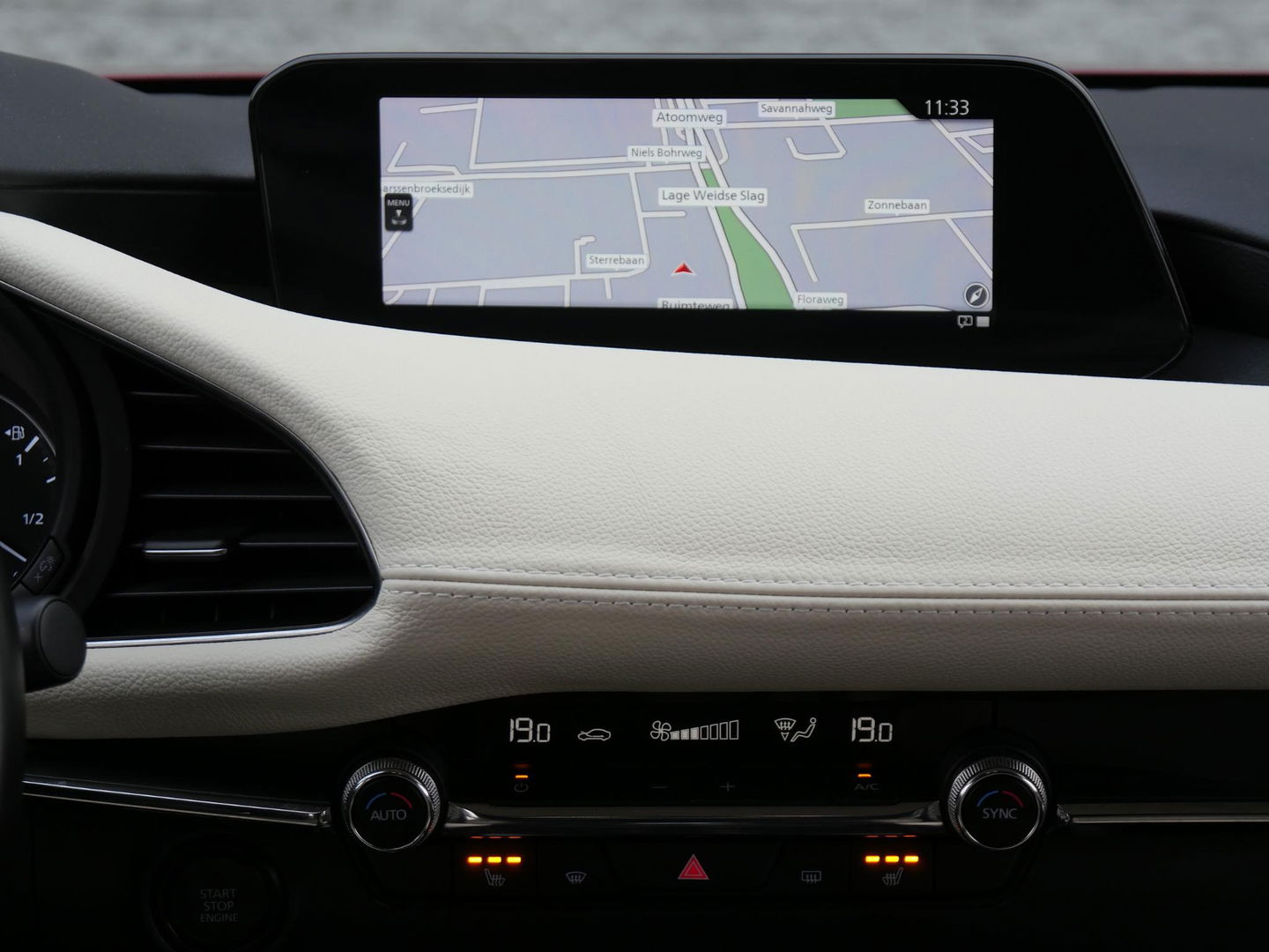 Mazda 3 2.0 150PK SPORTIVE/ LEER/ BOSE/ 18INCH/ NL-AUTO